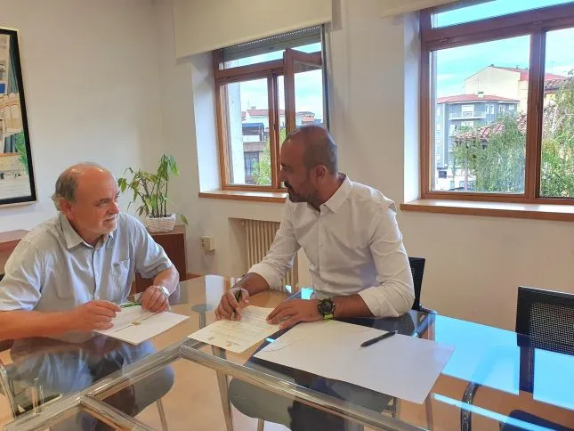  El Ayuntamiento y la Sociedad Coral de Torrelavega renuevan su convenio de colaboración