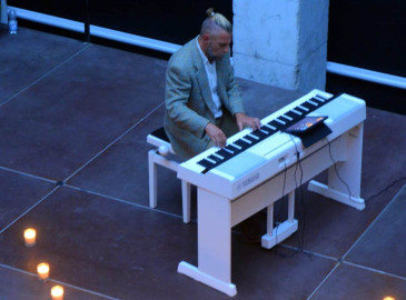  Nacho Ribadulla Viking ofrecerá este lunes un concierto de piano electrónico en el Santuario de la Virgen de Valencia en Vioño