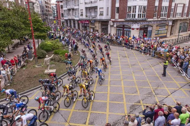  El martes 12 habrá cortes de tráfico por el paso de la Vuelta Ciclista a España por Torrelavega