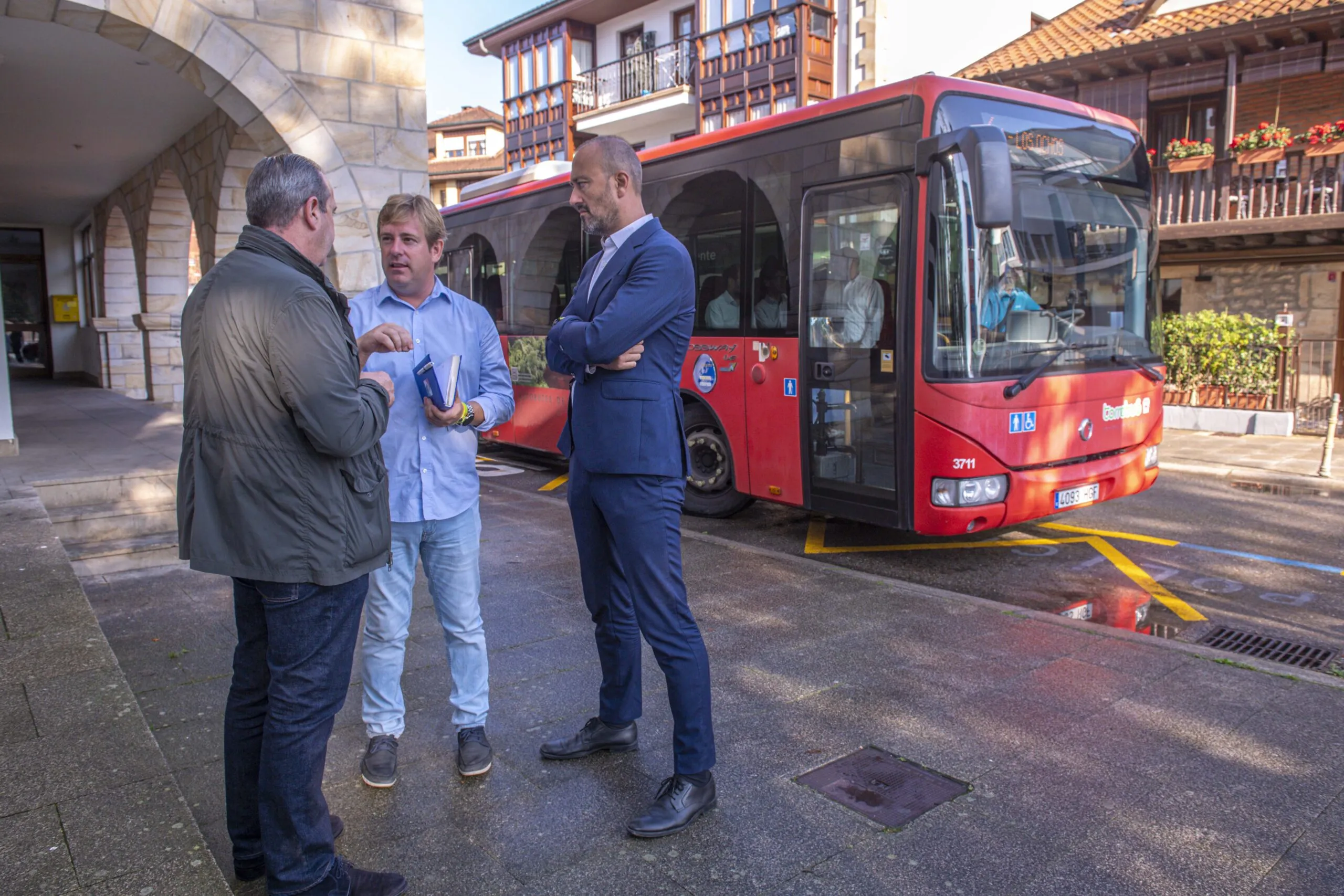  El Torrebus ya presta servicio en Reocín