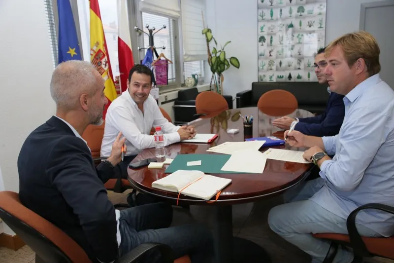  Educación y la Federación de Municipios de Cantabria coinciden en la necesidad de trabajar conjuntamente para avanzar en la mejora del sistema educativo