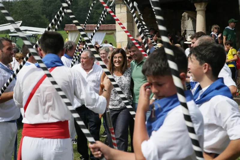  La presidenta Buruaga asiste a la festividad de ‘El Mozucu’