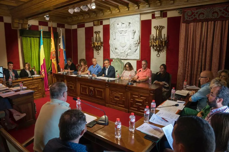  Camargo comienza la cuenta atrás para la renovación total de los contenedores de los ocho pueblos