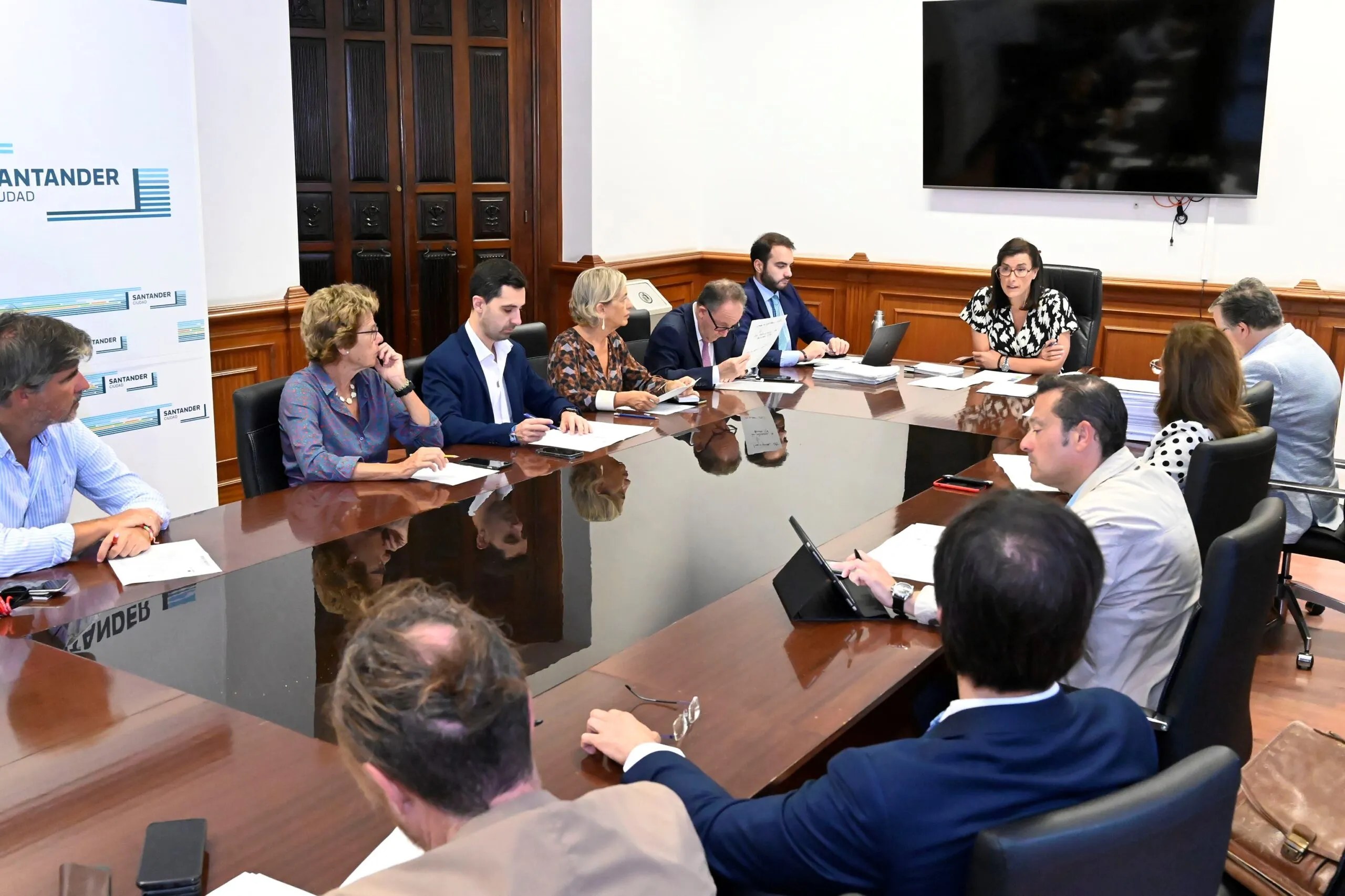 Igual subraya los “sólidos índices de liquidez y solvencia” del Consistorio