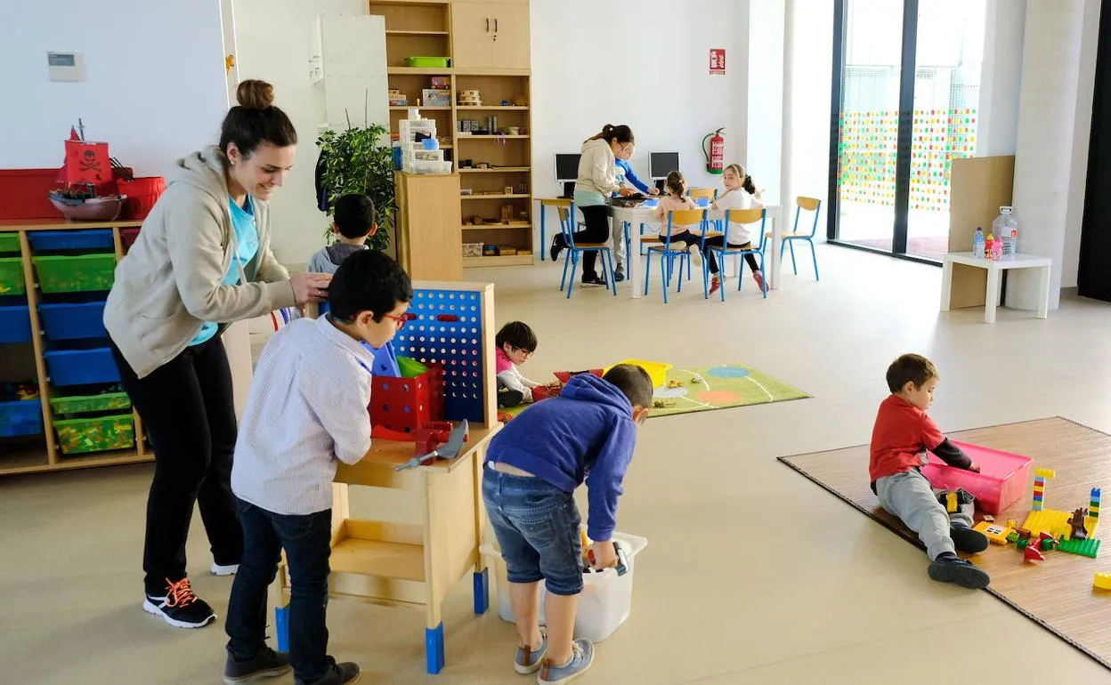  El Ayuntamiento concede 36 nuevas becas de guardería por valor de 27.643 euros